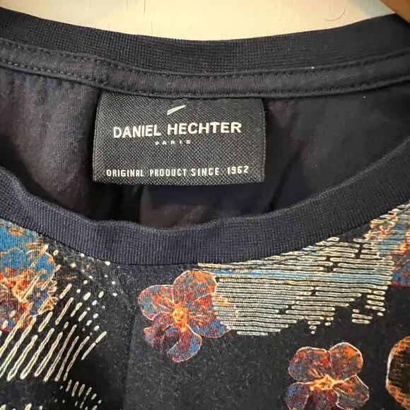 Daniel Hechter Men’s abstract flower t-shirt - Picture 2 of 5